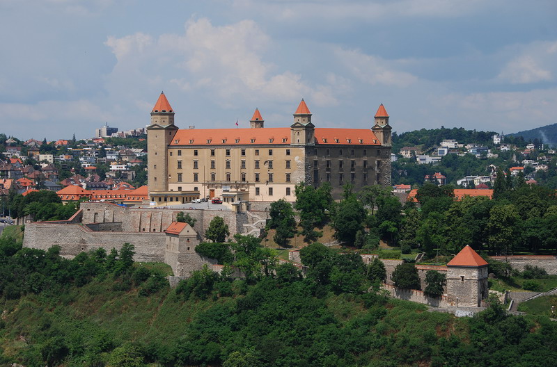 бесплатное обучение в словакии