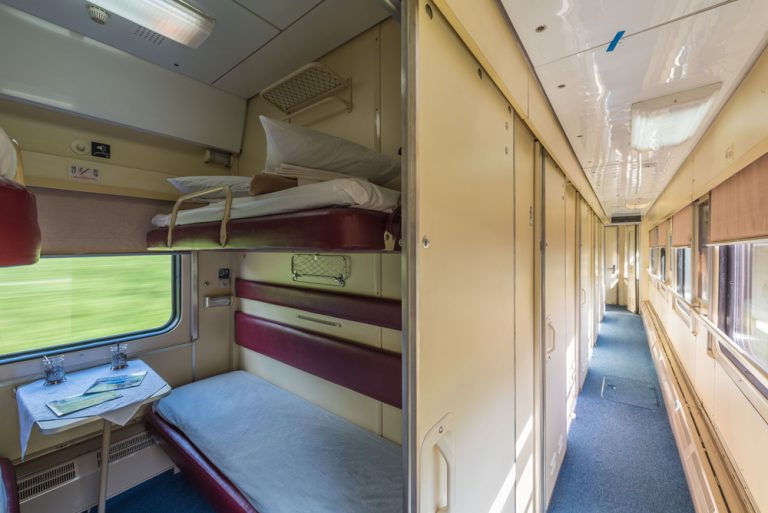 Билеты Москва - Севастополь на поезд Таврия в купе