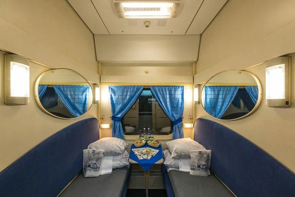 Билеты в вагон СВ на поезд Таврия в Крым