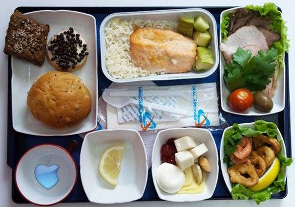 почему на некоторых рейсах питание на борту оплачивается отдельно